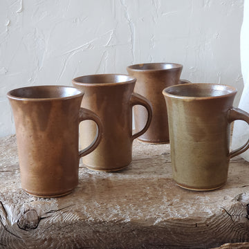 Set of 4 vintage cups