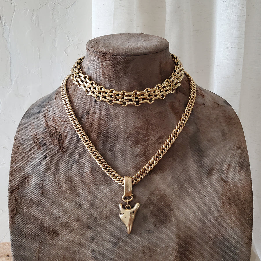 Gold Pendant Necklace No 9