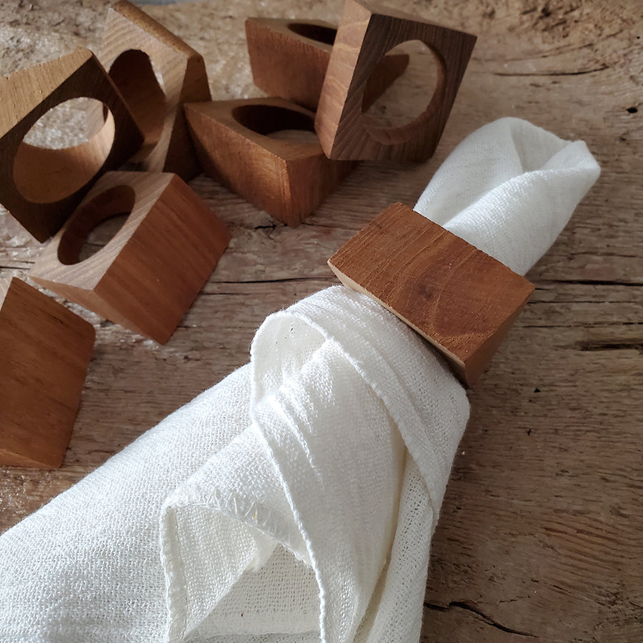 Set of 8 Napkin Rings