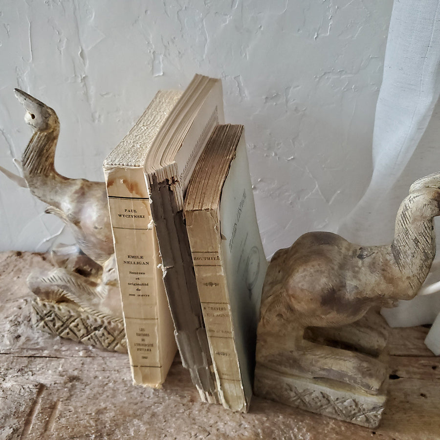 Set of 2 Wooden Elephant Bookends