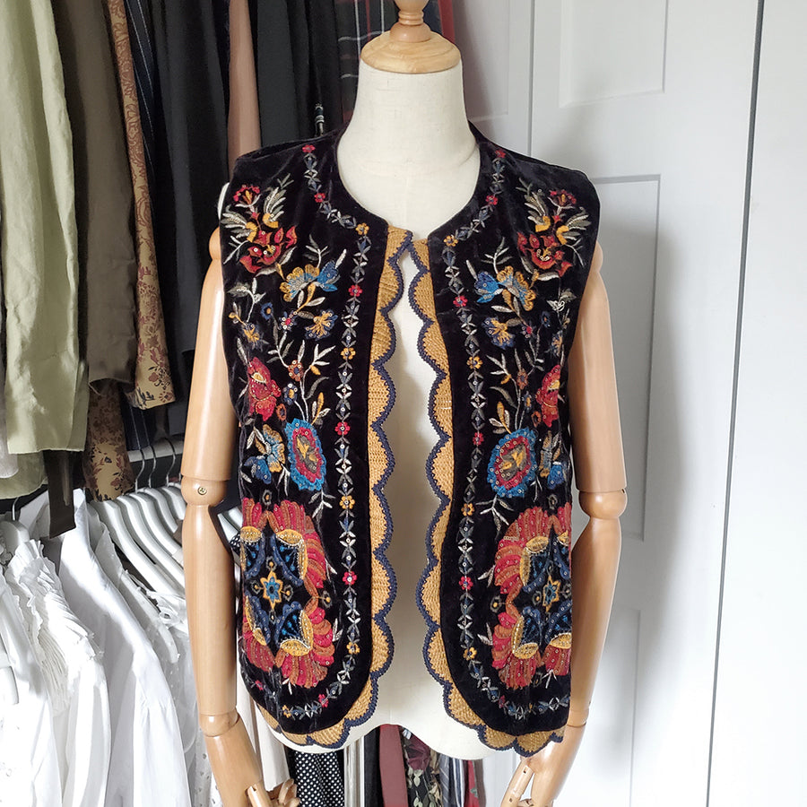 Embroidered Velvet Vest Large koa kaya