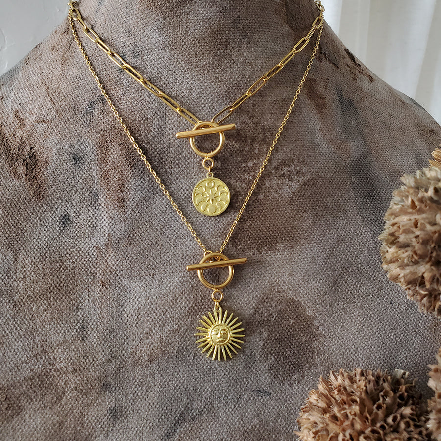 Sun necklace gold boho pendant- keine