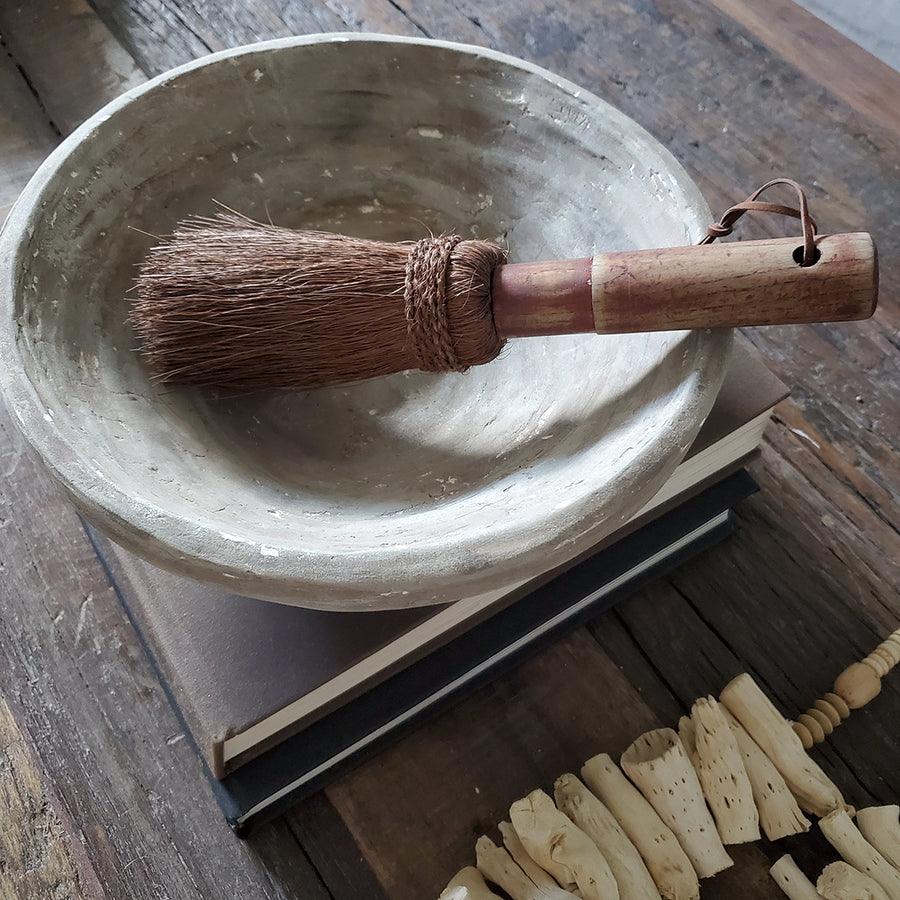 Coconut fiber mini broom