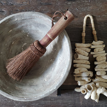 Coconut fiber mini broom