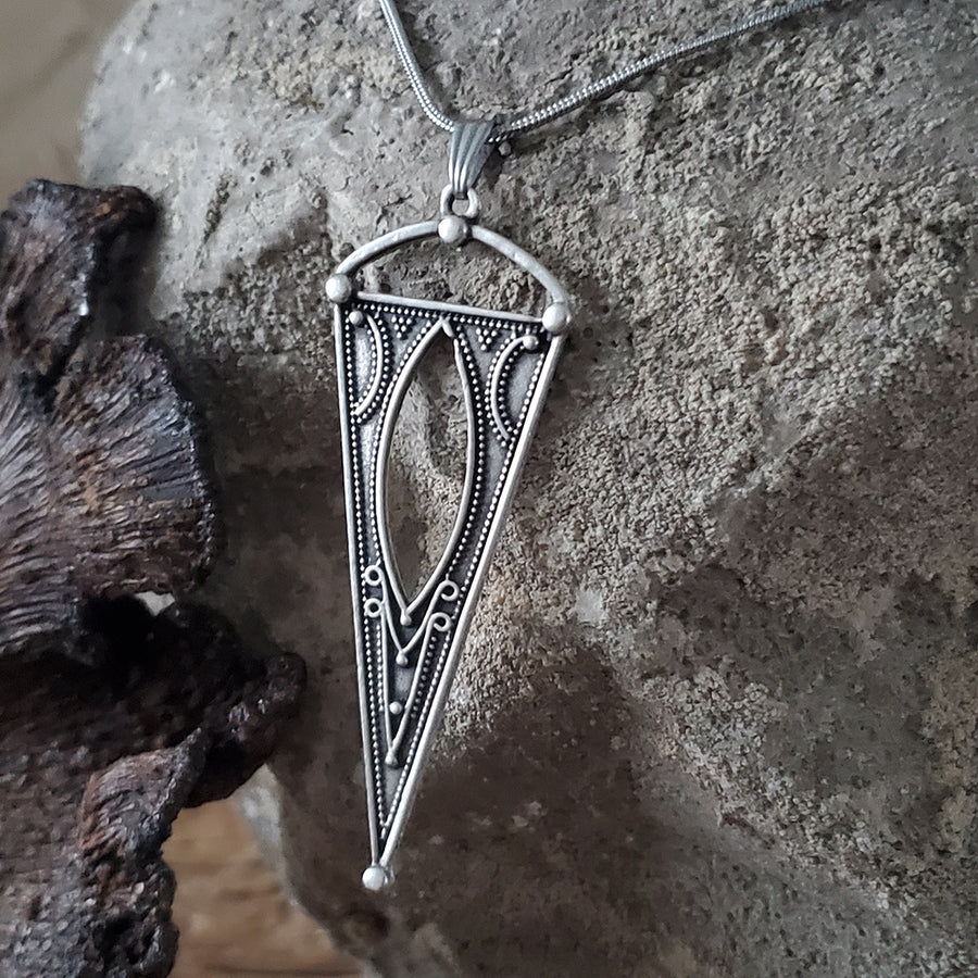Triangle Aztek Pattern Necklace